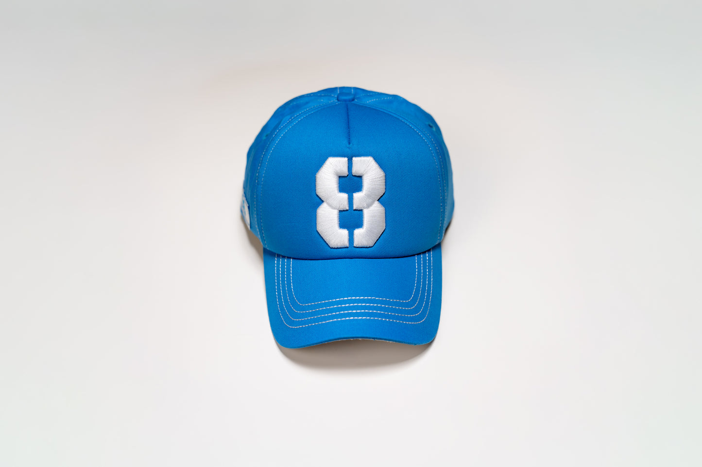 8 Blue No.8 White - Full